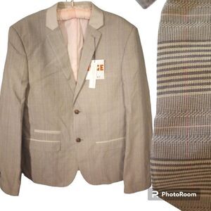 ✨ NWT Edge slim fit gray and pink single breasted blazer